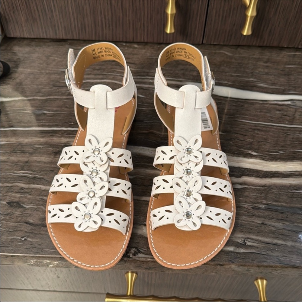 Rachel White Butterfly and Laser Cut
Design Sandals NEW